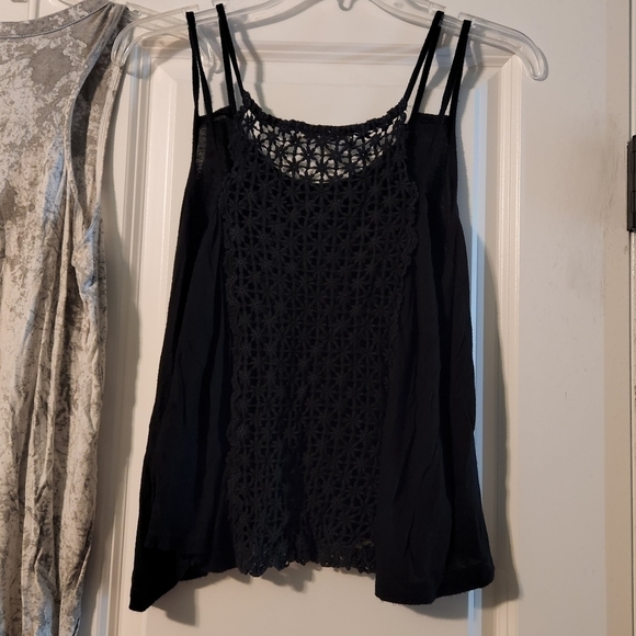 Lot of 3 Women's Tank tops, size X-small - Picture 15 of 16